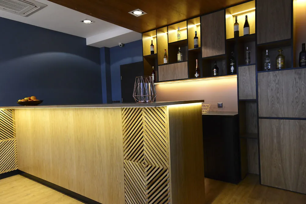 Hotel Faros Gdansk Airport 3*,